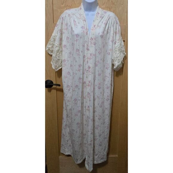 Vintage Floral Kimono Robe With Lace Sleeves Lucie Ann II  Made in USA No belt - Picture 2 of 7